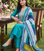 women ethnic motifs embroidered regular thread work kurta with trousers & with dupatta