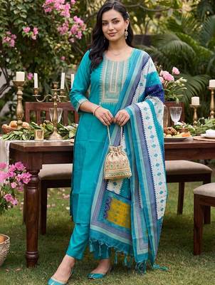 women ethnic motifs embroidered regular thread work kurta with trousers & with dupatta 3