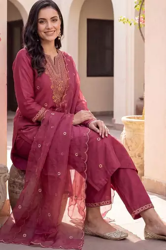 women ethnic motifs embroidered regular thread work kurta with trousers & with dupatta