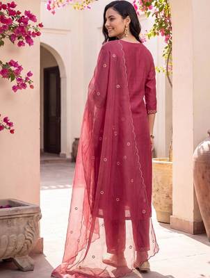 women ethnic motifs embroidered regular thread work kurta with trousers & with dupatta 3