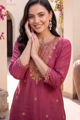 women ethnic motifs embroidered regular thread work kurta with trousers & with dupatta