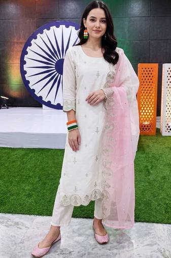 ethnic motifs embroidered regular thread work kurta with trousers & with dupatta