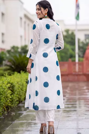 women printed regular cotton kurta with trousers & with dupatta