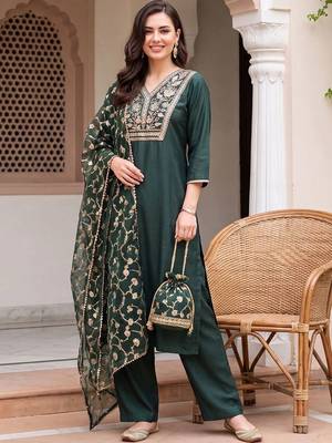 women ethnic motifs embroidered regular thread work liva kurta with trousers & with dupatta 6