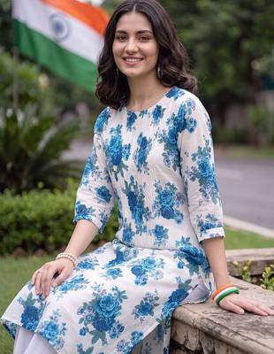 women floral printed regular cotton kurta with trousers 3
