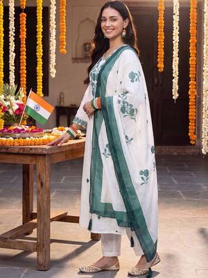 women floral embroidered regular thread work cotton kurta with trousers & with dupatta 1