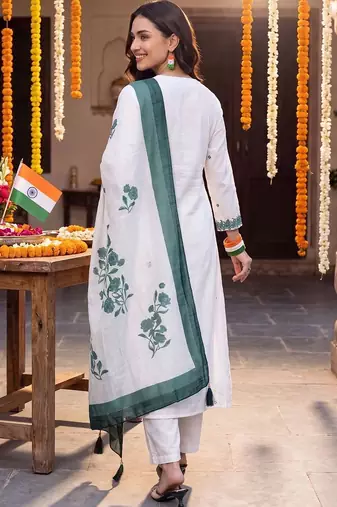 women floral embroidered regular thread work cotton kurta with trousers & with dupatta