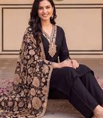 women ethnic motifs embroidered regular thread work kurta with trousers & with dupatta