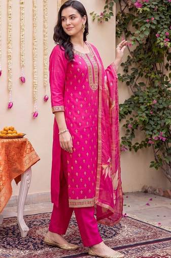 women ethnic motifs embroidered regular kurta with trousers & with dupatta