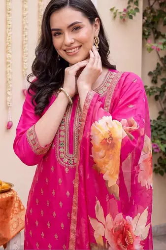 women ethnic motifs embroidered regular kurta with trousers & with dupatta