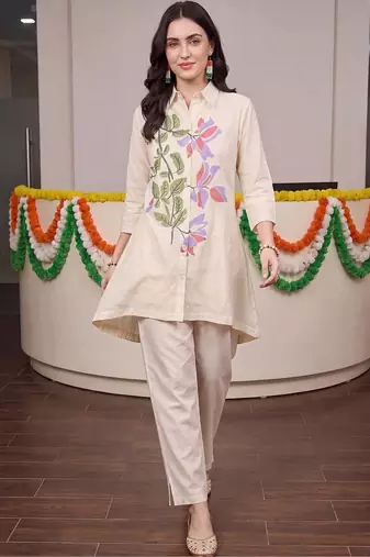 women floral printed regular cotton kurta with trousers