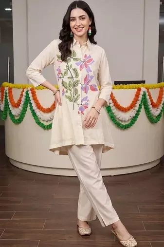 women floral printed regular cotton kurta with trousers