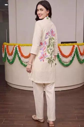 women floral printed regular cotton kurta with trousers