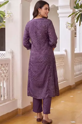 women ethnic motifs printed regular kurta with trousers
