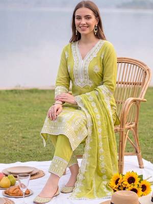 women ethnic motifs embroidered regular thread work cotton kurta with trousers & with dupatta 1