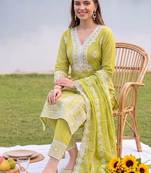 women ethnic motifs embroidered regular thread work cotton kurta with trousers & with dupatta