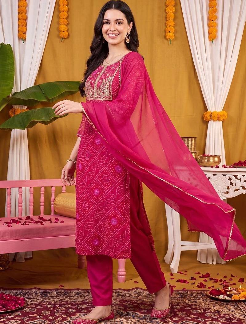 women ethnic motifs printed regular thread work kurta with trousers & with dupatta