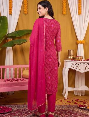 women ethnic motifs printed regular thread work kurta with trousers & with dupatta 5