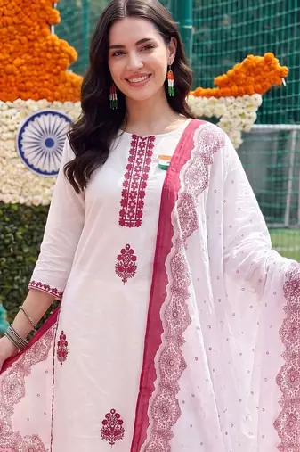 women ethnic motifs embroidered regular thread work cotton kurta with trousers & with dupatta