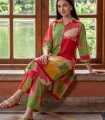 women printed regular cotton kurta with trousers
