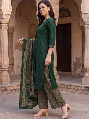 women ethnic motifs regular cotton kurta with palazzos & with dupatta 4