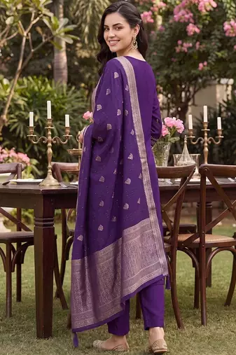 women ethnic motifs embroidered regular kurta with trousers & with dupatta