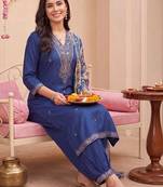 women ethnic motifs embroidered regular thread work kurta with patiala & with dupatta
