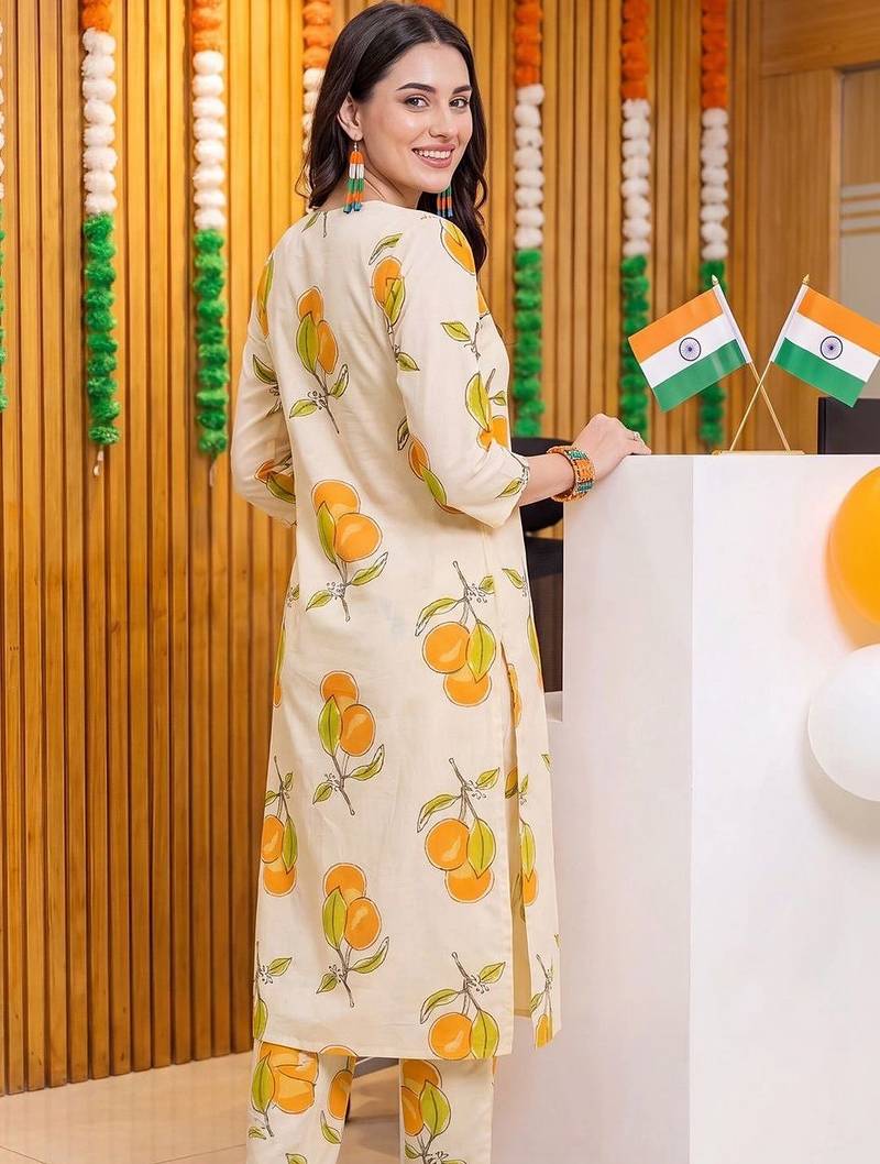 women printed regular cotton kurta with trousers