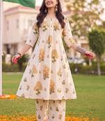 women floral printed regular cotton kurta with palazzos