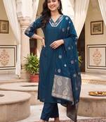 women ethnic motifs embroidered regular thread work kurta with trousers & with dupatta