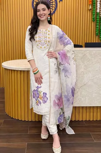 women floral embroidered regular thread work cotton kurta with trousers & with dupatta