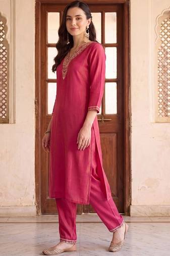 women ethnic motifs embroidered regular thread work kurta with trousers