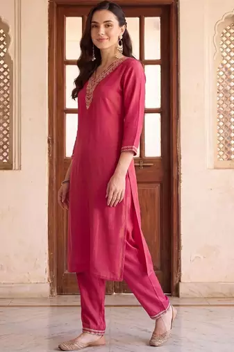 women ethnic motifs embroidered regular thread work kurta with trousers