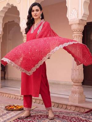 women regular thread work kurta with trousers & with dupatta 4