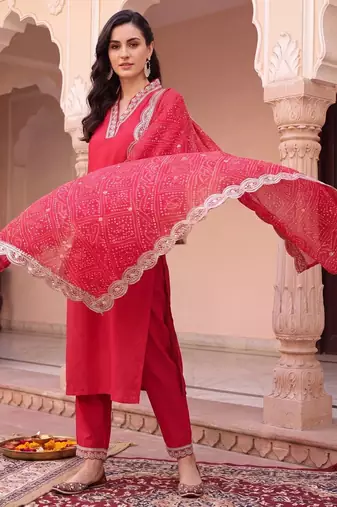 women regular thread work kurta with trousers & with dupatta