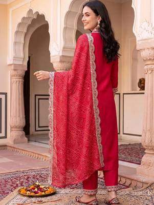 women regular thread work kurta with trousers & with dupatta 5