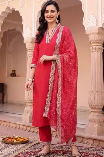 women regular thread work kurta with trousers & with dupatta