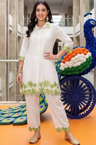 women floral embroidered regular thread work cotton kurta with trousers