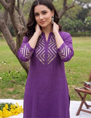 women printed regular kurta with trousers 2