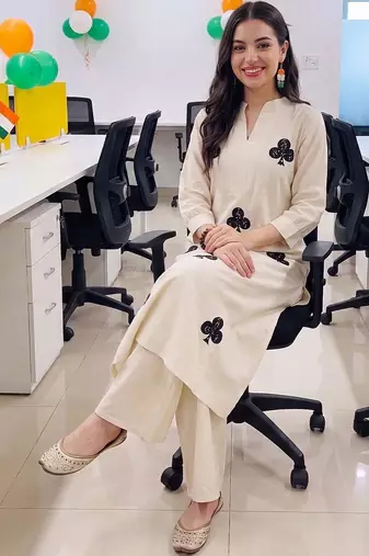 women printed regular cotton kurta with palazzos