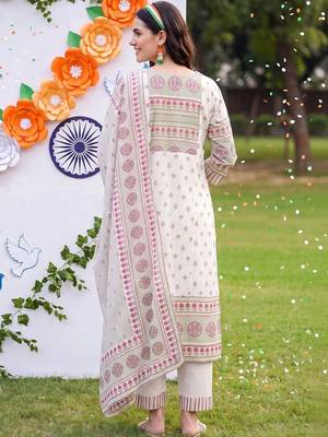 ethnic motifs printed regular cotton kurta with trousers & with dupatta 4