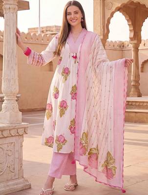 women floral printed regular cotton kurta with trousers & with dupatta 1