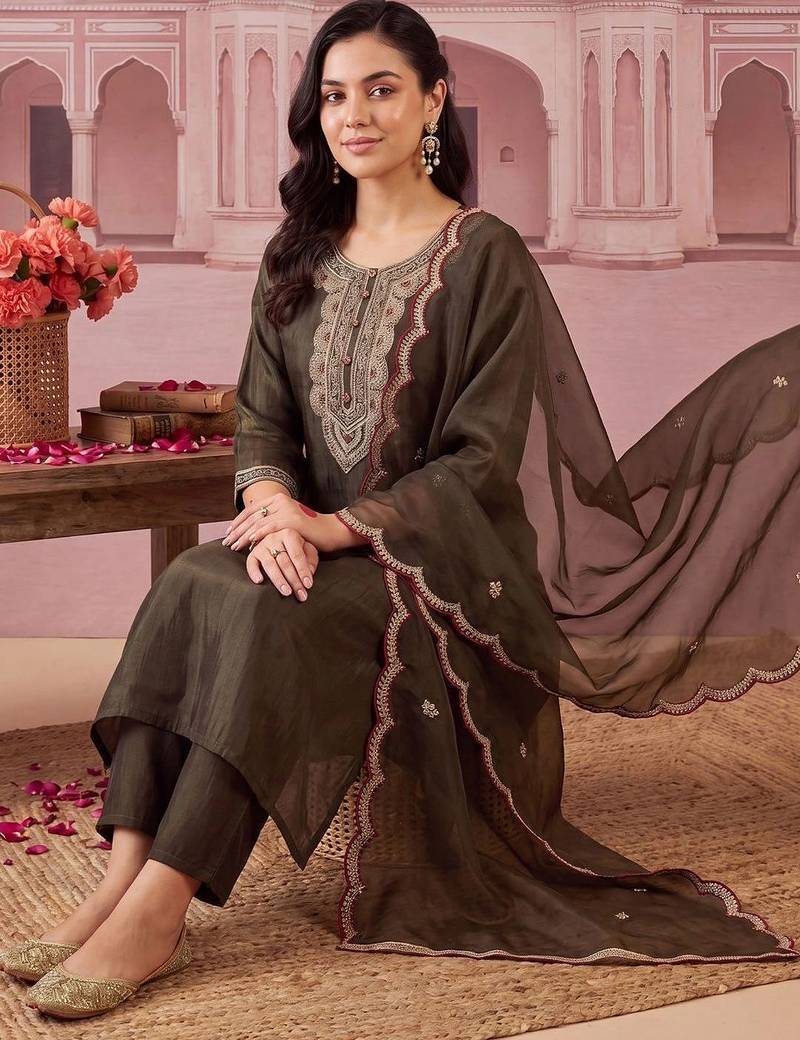 women ethnic motifs embroidered regular thread work liva kurta with trousers & with dupatta