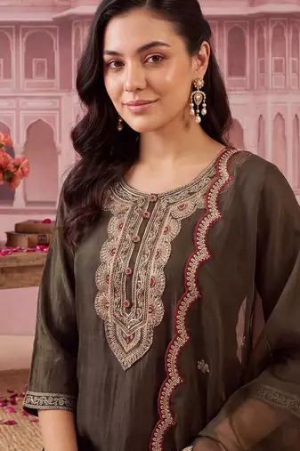 women ethnic motifs embroidered regular thread work liva kurta with trousers & with dupatta