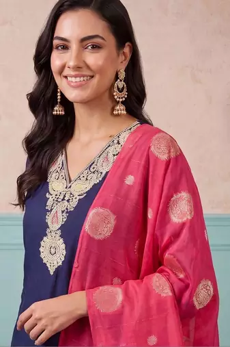 women ethnic motifs embroidered regular thread work kurta with trousers & with dupatta