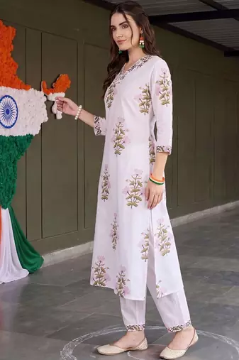 women floral printed regular cotton kurta with trousers
