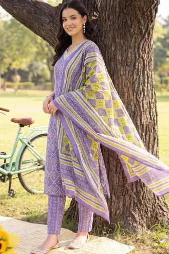 women ethnic motifs printed regular cotton kurta with trousers & with dupatta