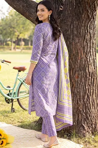 women ethnic motifs printed regular cotton kurta with trousers & with dupatta
