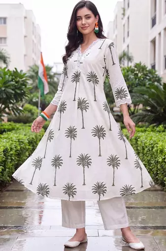 women ethnic motifs printed regular cotton kurta with trousers
