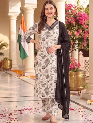 women floral printed regular cotton kurta with trousers & with dupatta 6